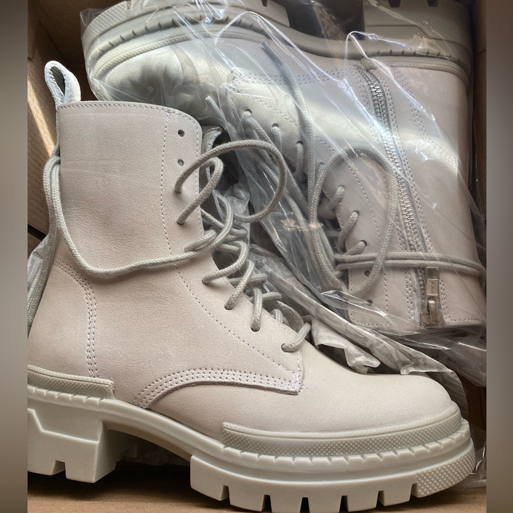 Steve Madden boots.